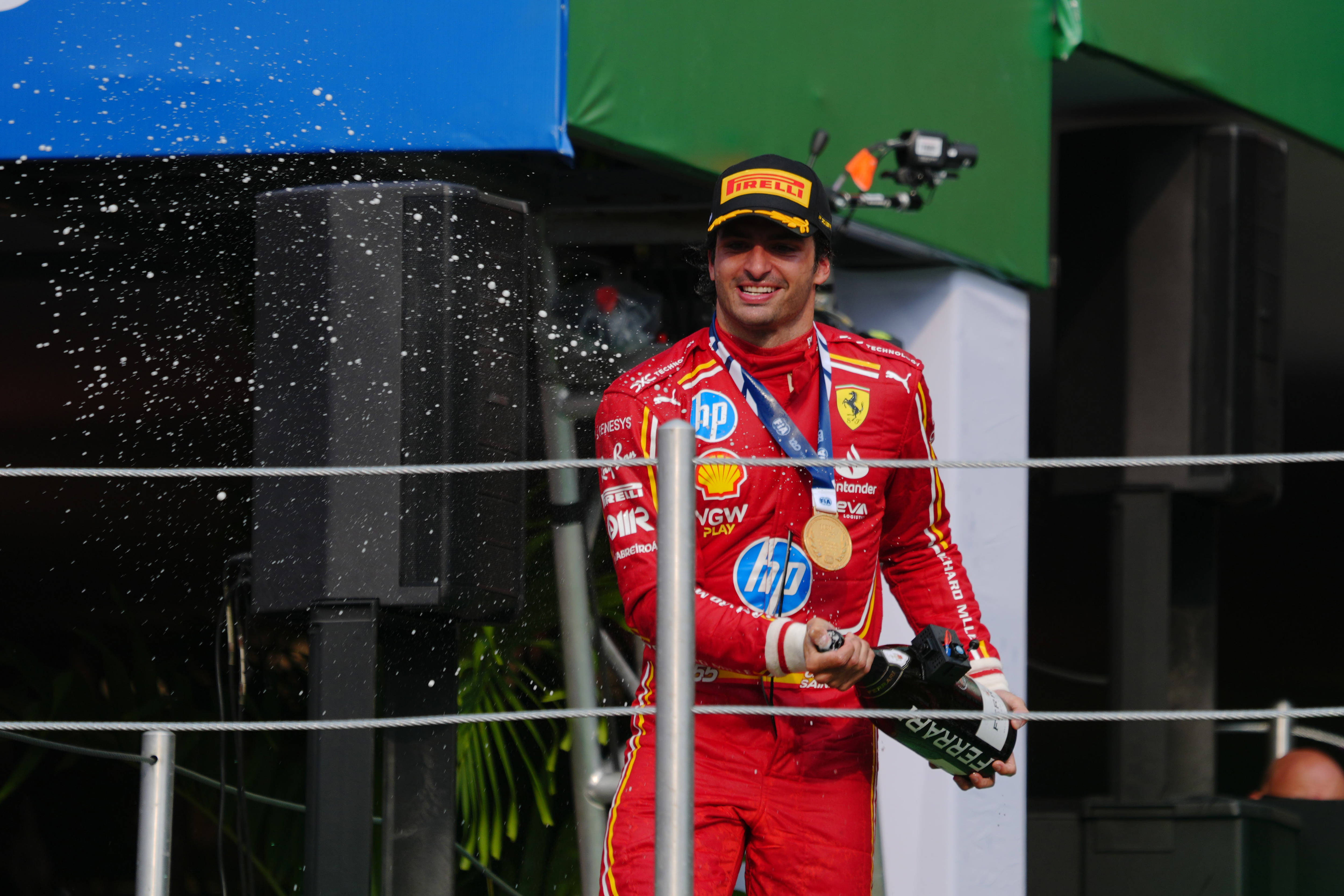 Reacția lui Carlos Sainz după ce a triumfat &icirc;n Marele Premiu al Mexicului